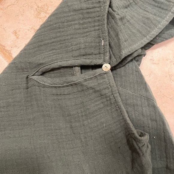 Green muslin double cloth matching shorts set with ruffle trim - Picture 7 of 8